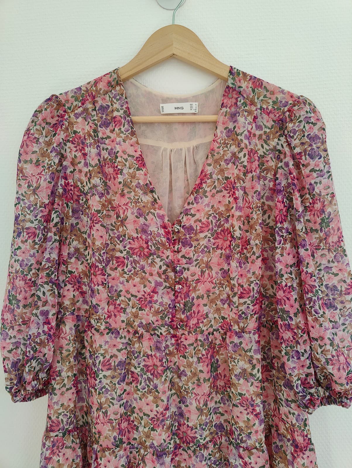 Robe courte fleurie à col V Mango – Taille M — photo 3