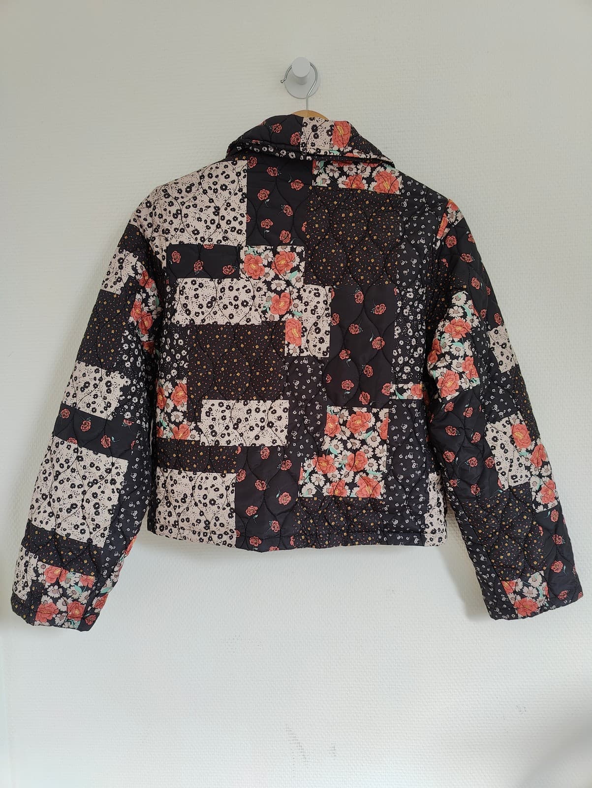Veste matelassée patchwork florale Primark – Taille XS — photo 4