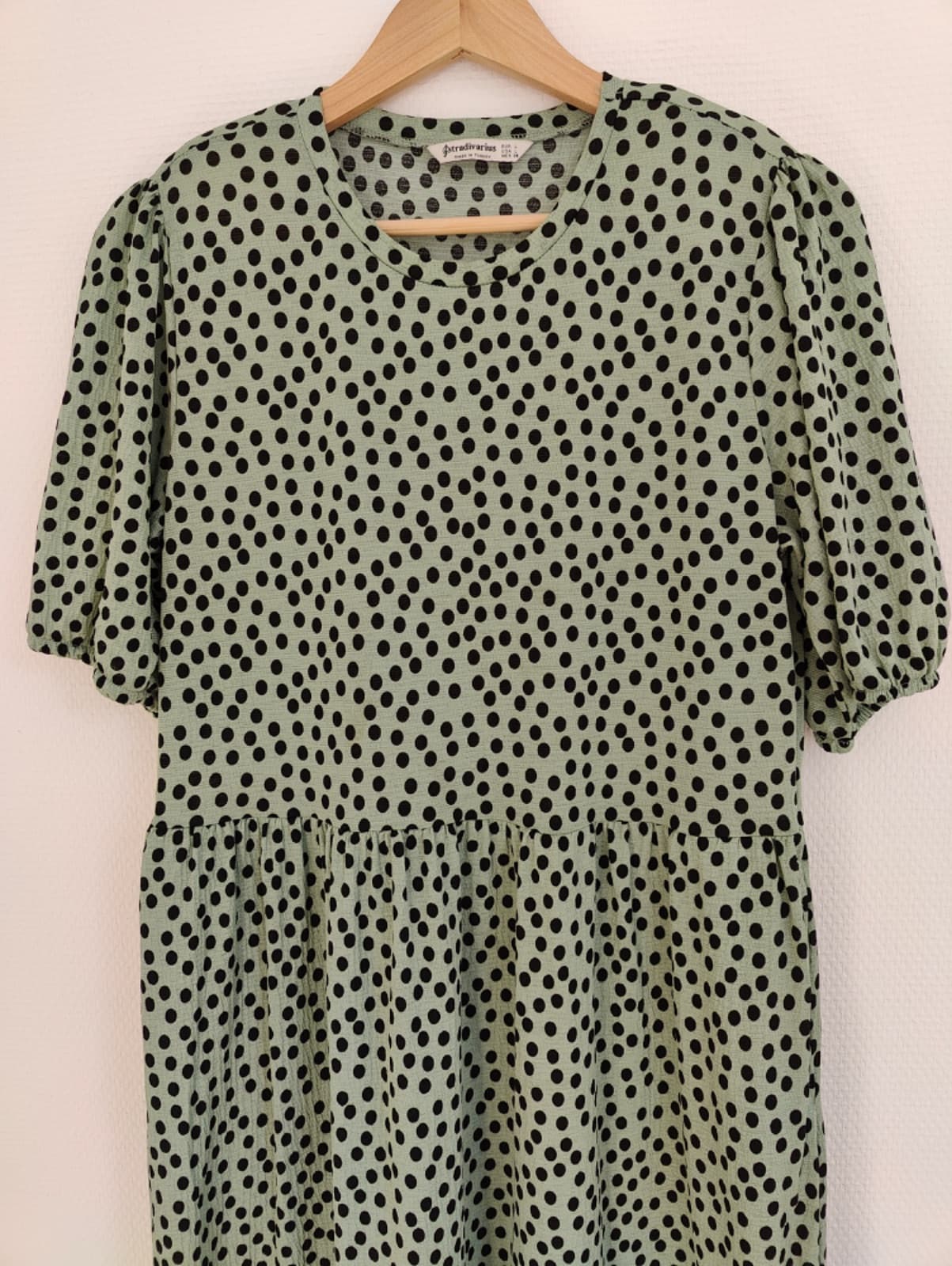 Robe longue Stradivarius vert sauge à pois noirs – Taille L — photo 3