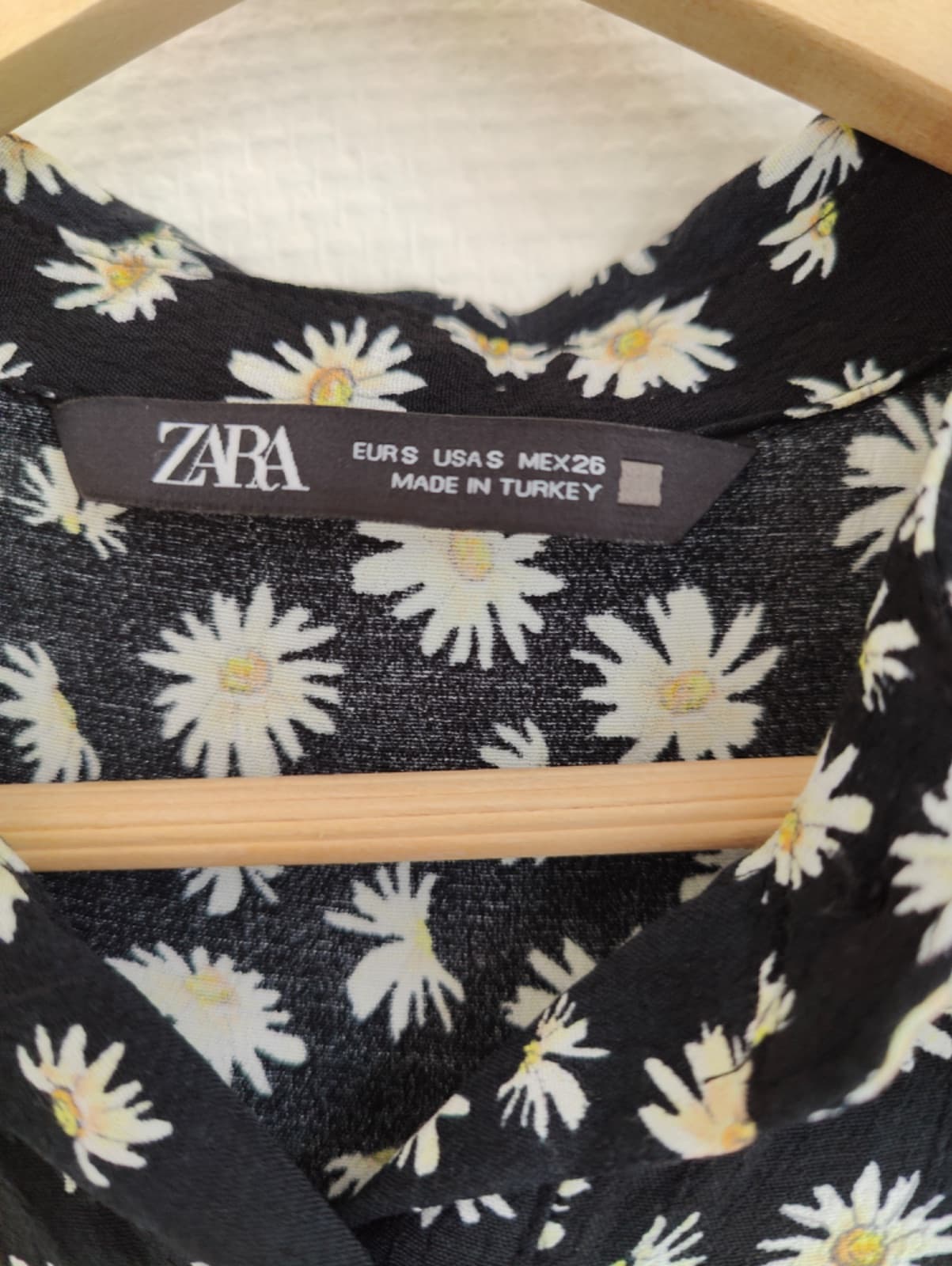 Robe Zara imprimé marguerites – Taille S — photo 4