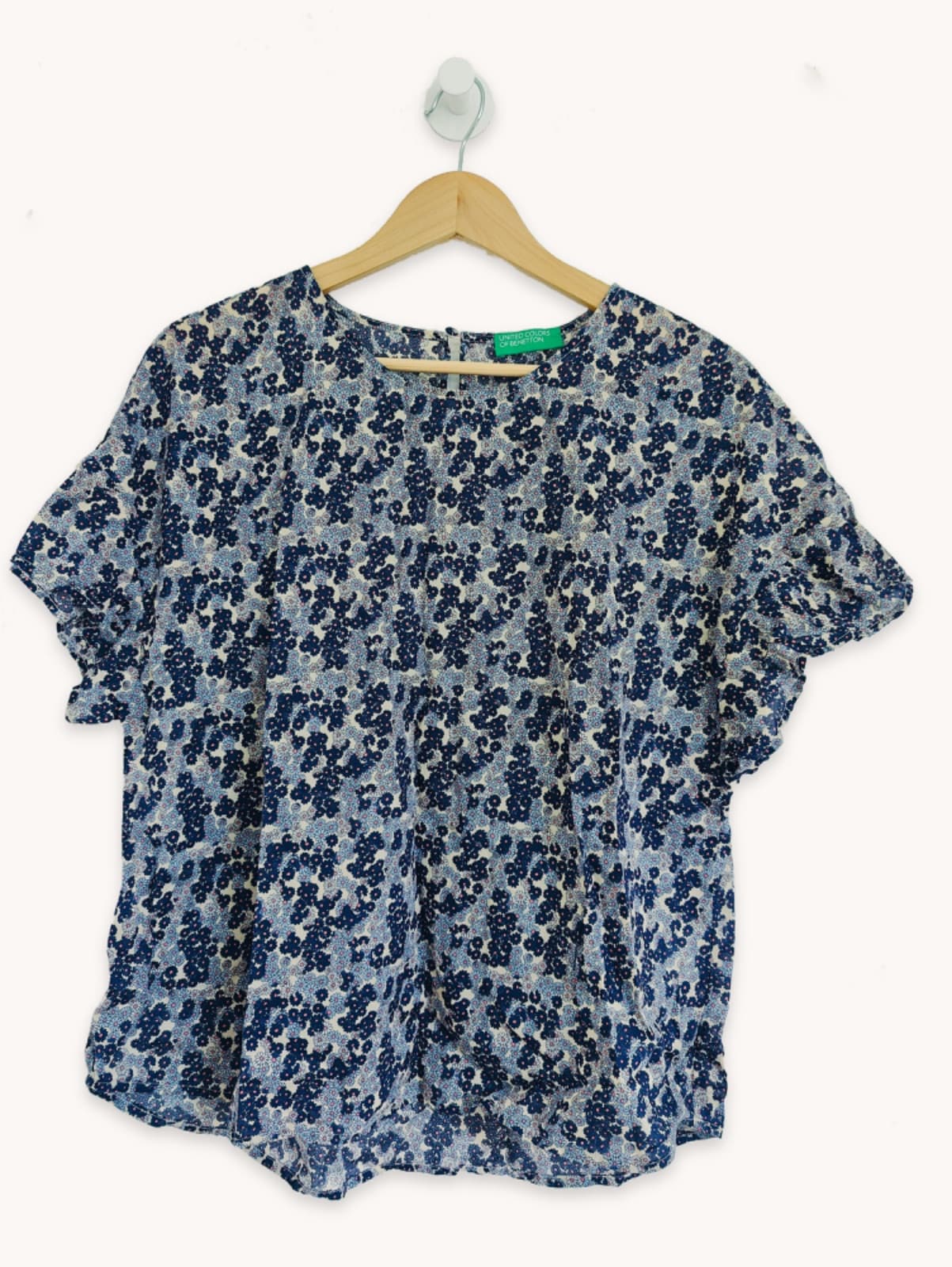 Top Benetton à imprimé marguerites bleues – Taille M — photo 2