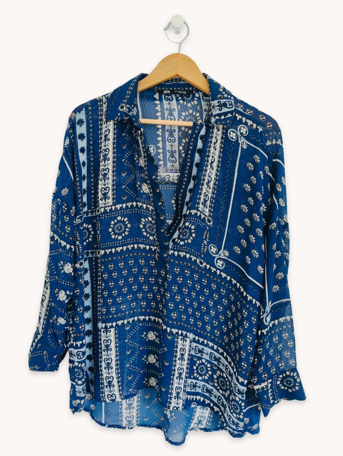 Blouse Zara fluide à imprimé bandana – Taille S — photo 2