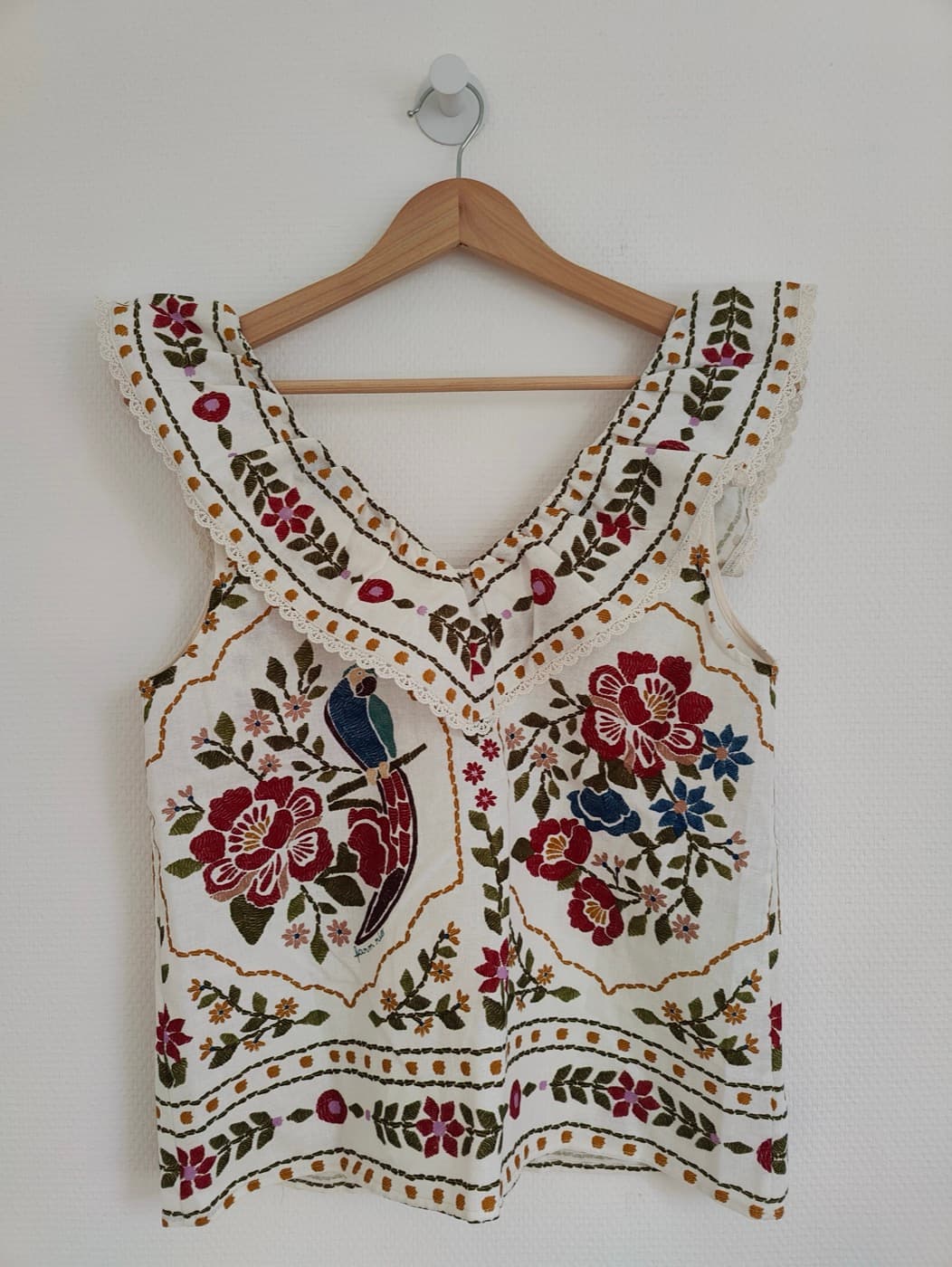 Top Sézane x Farm rio en lin à broderie florale – Taille 40 — photo 4