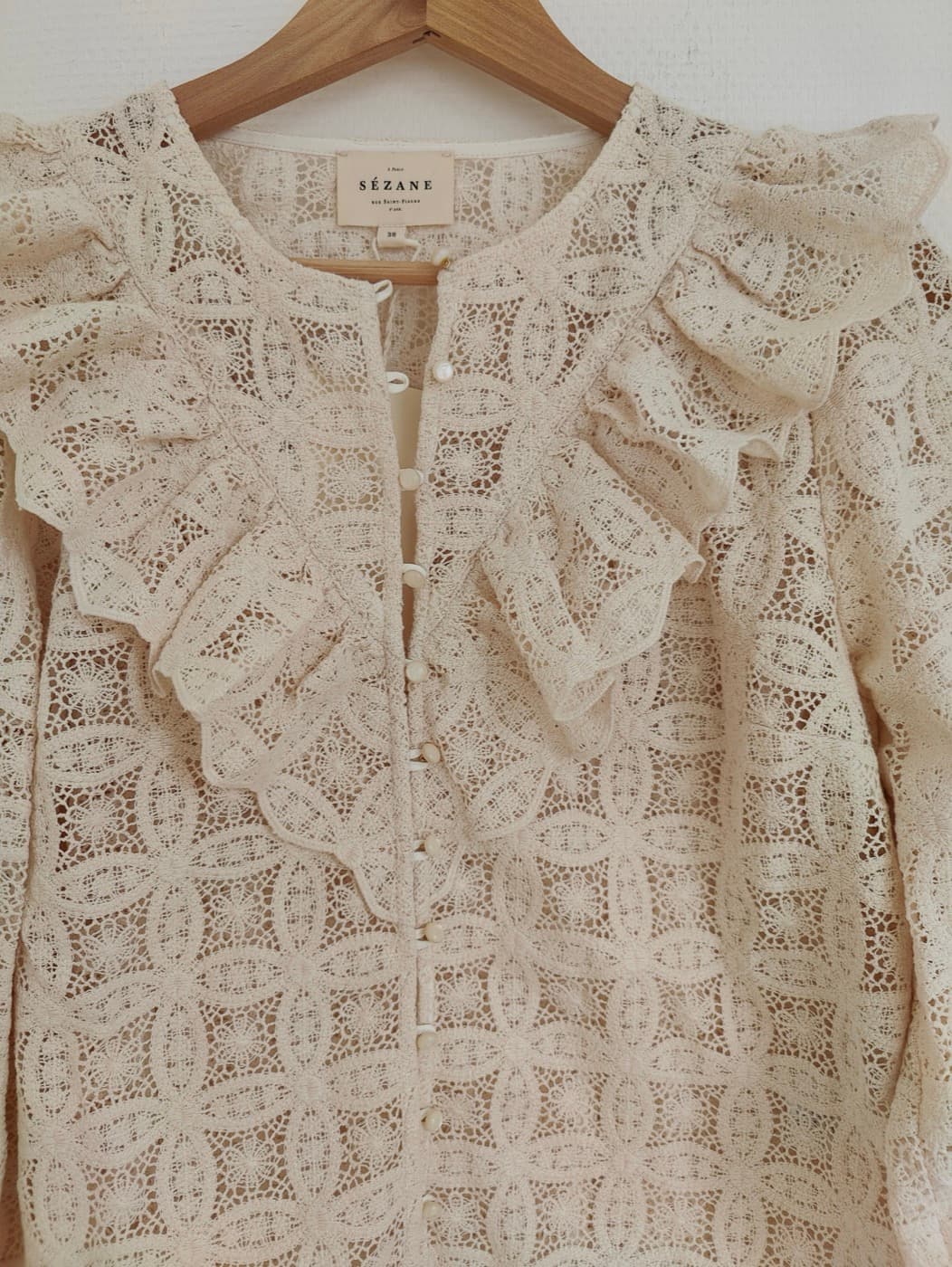 Chemise Sézane en dentelle à volants – Taille 38 — photo 3