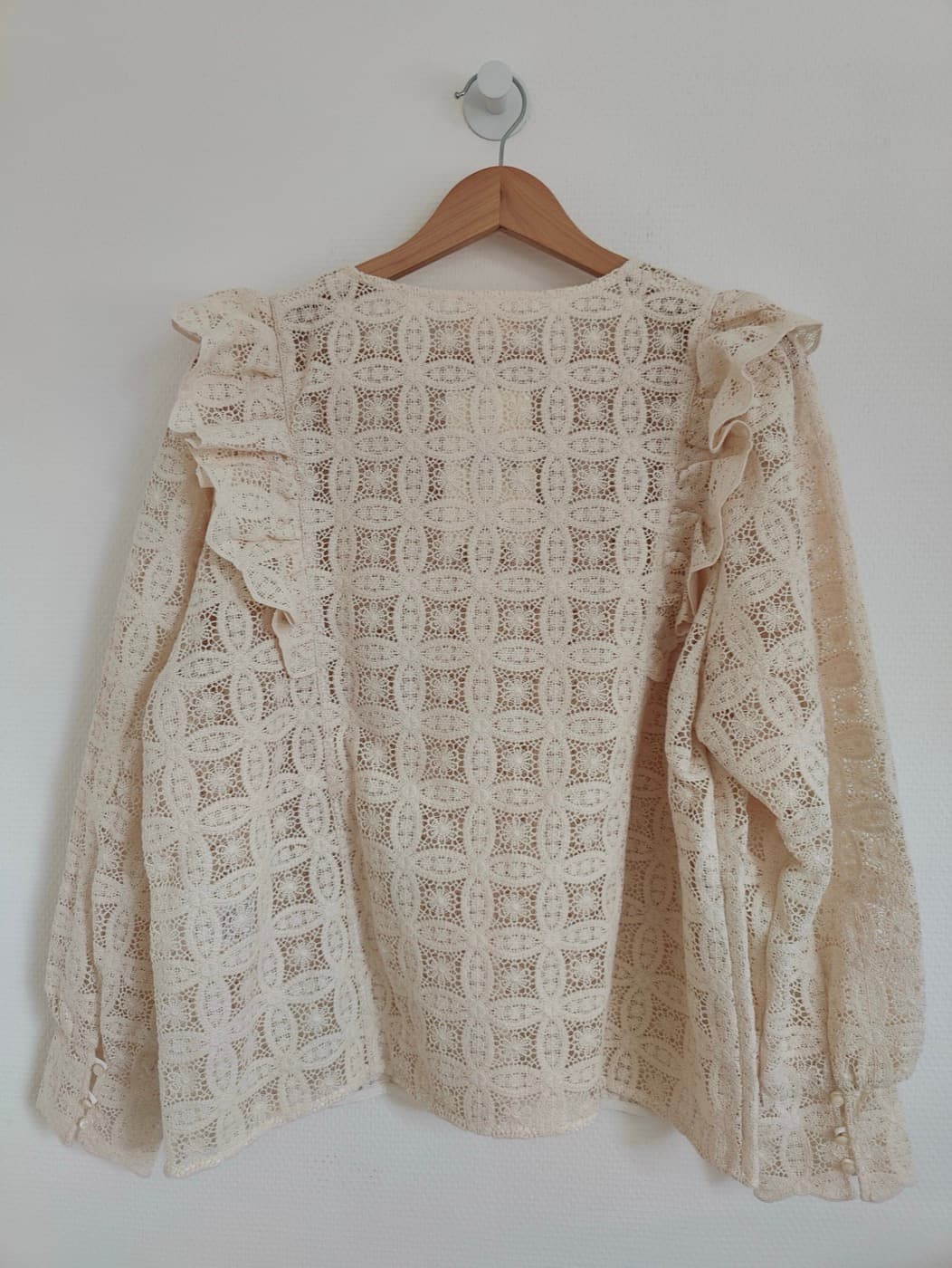 Chemise Sézane en dentelle ajourée – Taille 46 — photo 5