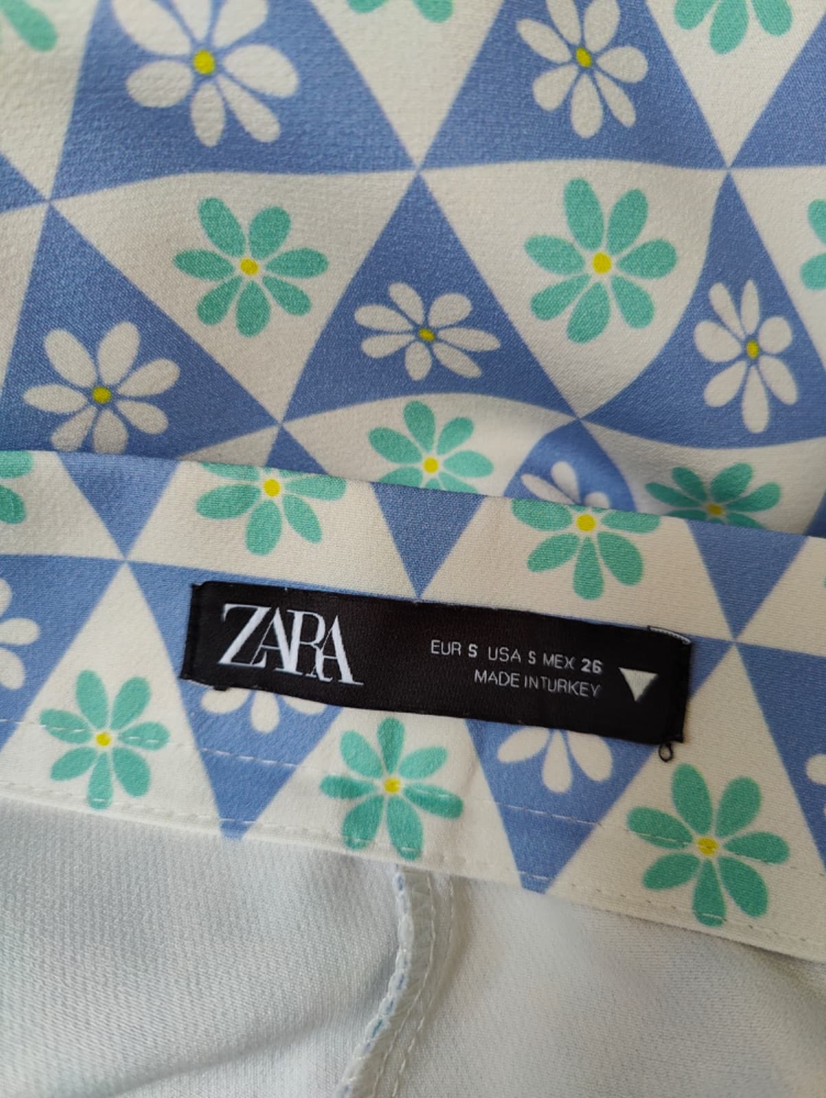 Pantalon Zara à imprimé marguerites – Taille S — photo 4