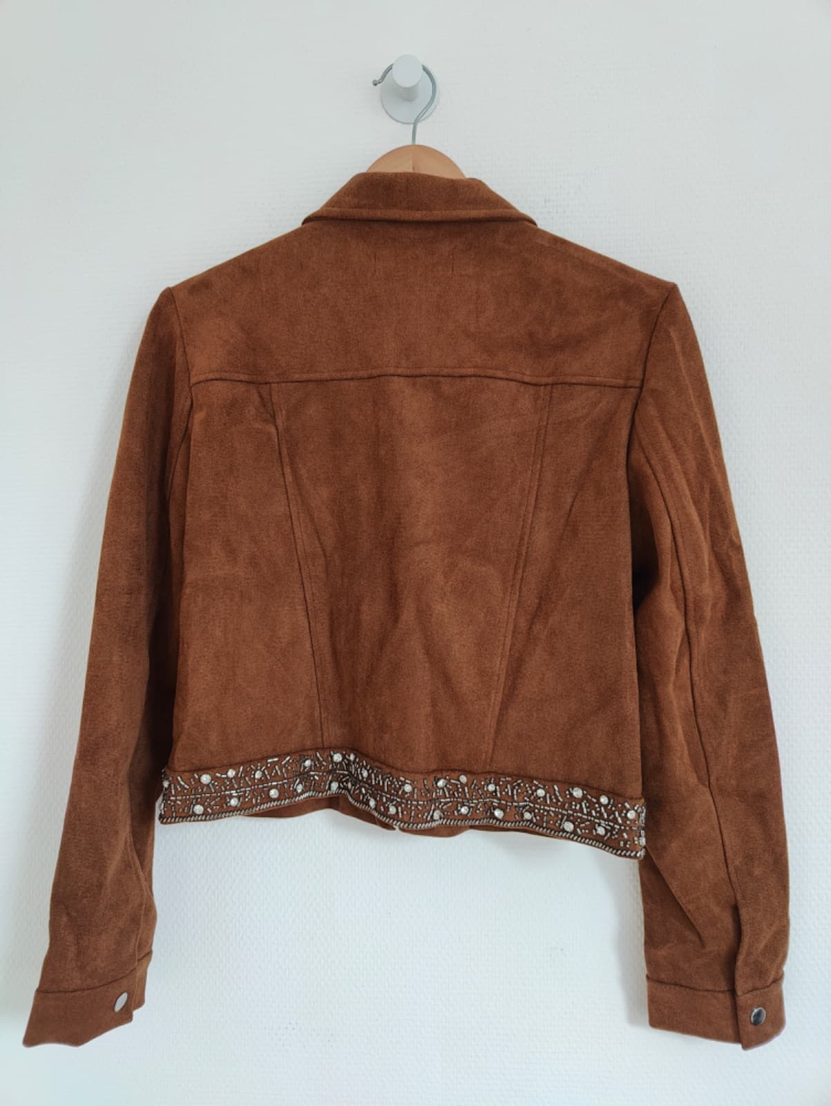 Veste Zara camel effet suédine ornée de perles – Taille S — photo 4