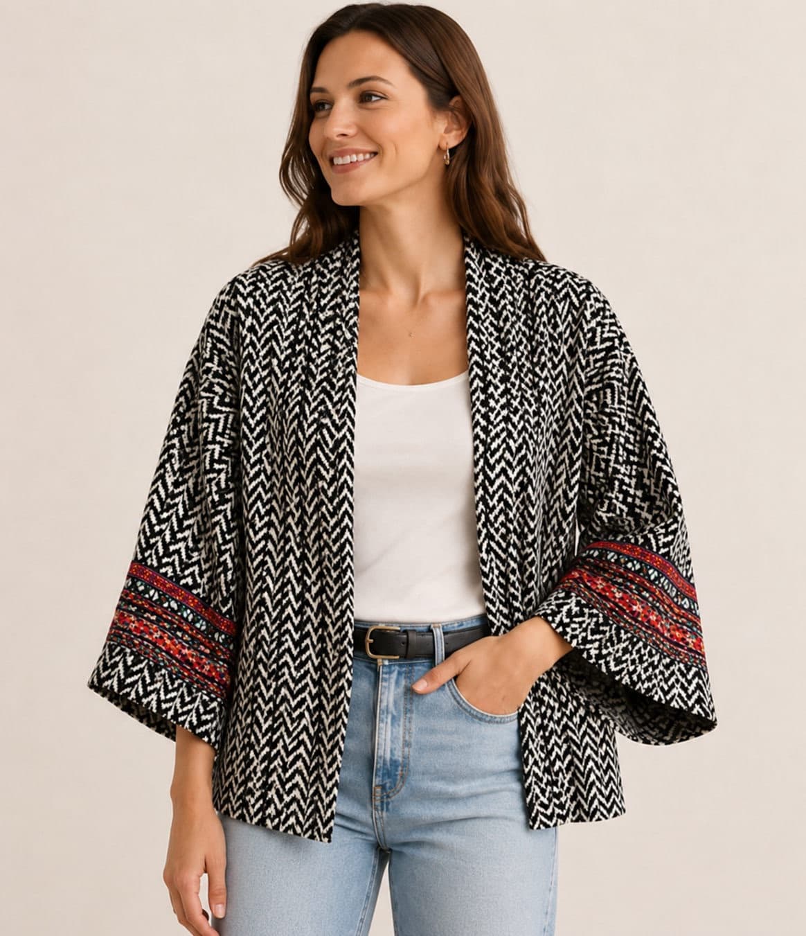 Veste kimono chevrons noir et blanc brodée Zara – Taille M