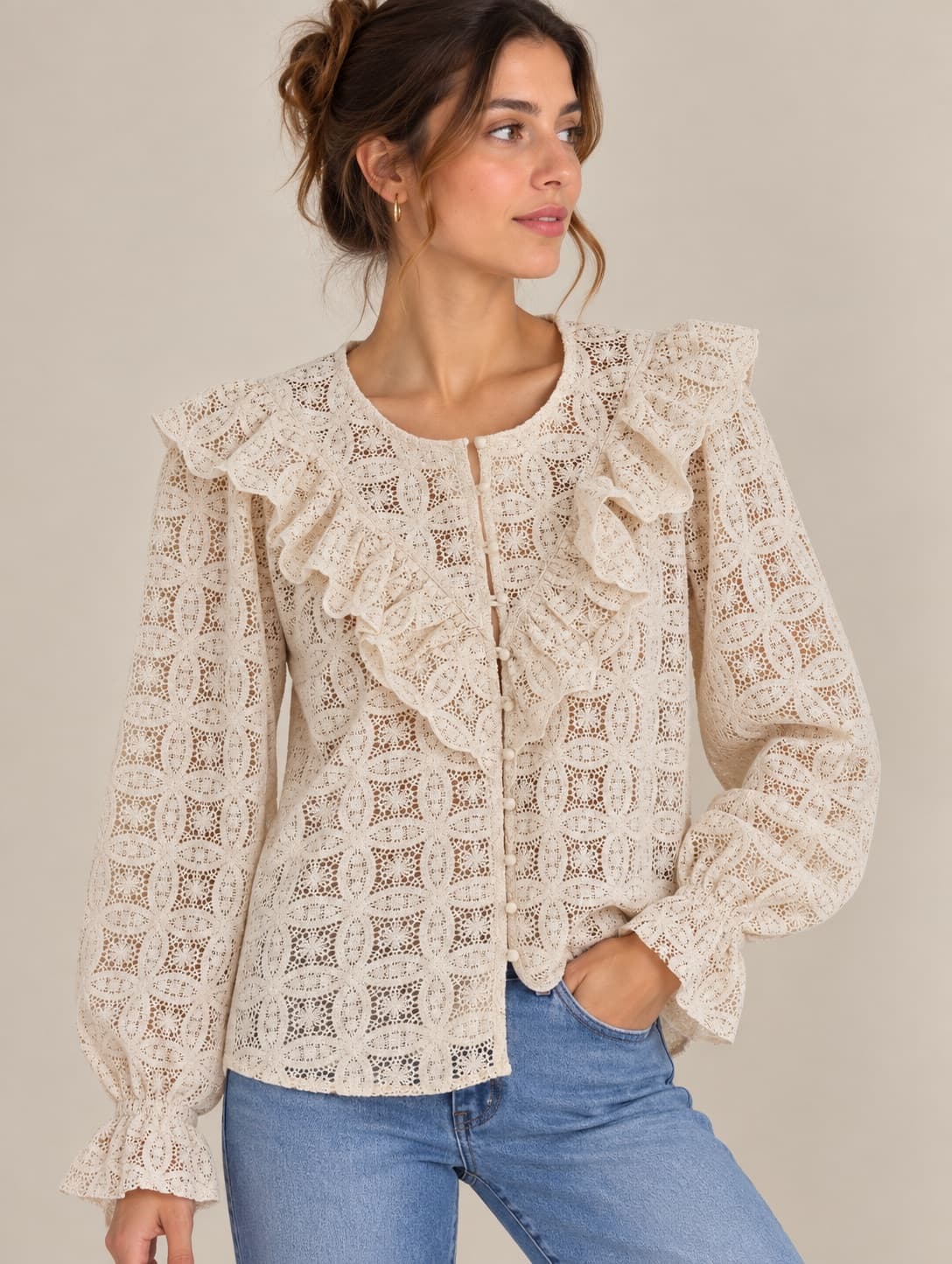 Chemise Sézane en dentelle à volants – Taille 38